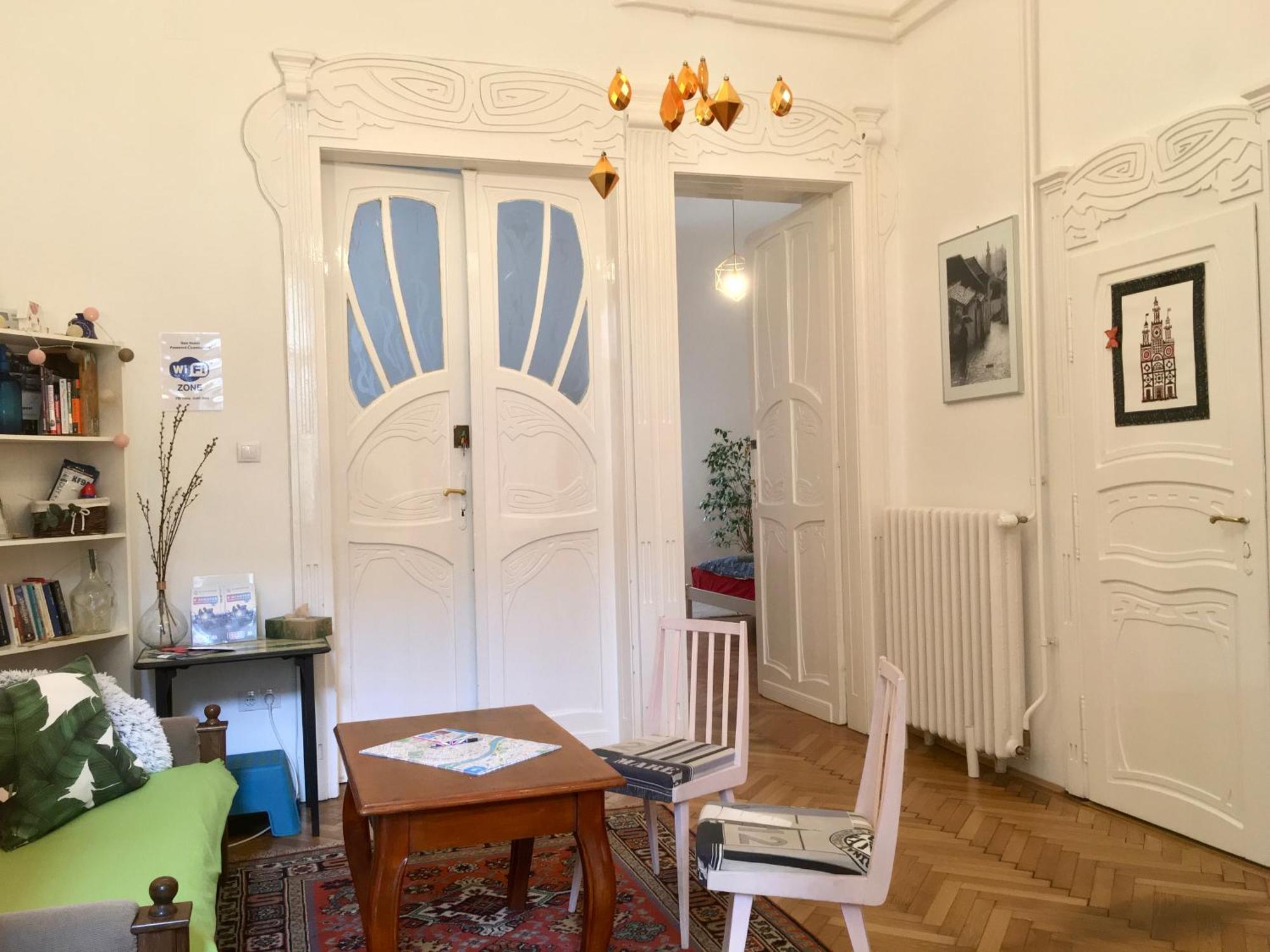 Hostel Gaia Astoria *
